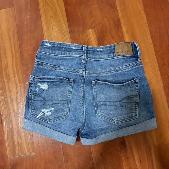American Eagle distressed jean shorts - Picture 2 of 3